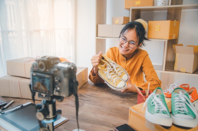 Review oleh Blogger: Menyelami Kisah di Balik Setiap Produk