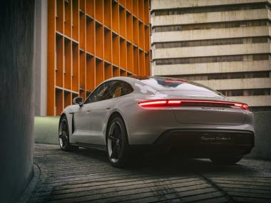 Sinergi Strategis Sistem Manajemen Kualitas dalam Mempertahankan Eksklusivitas dan Reputasi Porsche sebagai Simbol Kendaraan Premium
