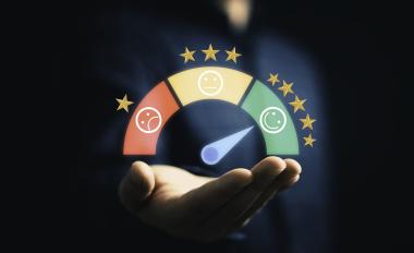 ? Taktik Soft Selling! 5 Cara Menggunakan Media Sosial agar Ulasan Play Store Aplikasi Anda Banjir Bintang 5