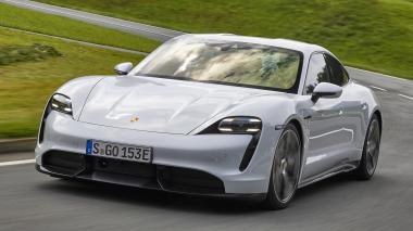Mengurangi Beban Kognitif Pengemudi dengan Desain Interior Porsche